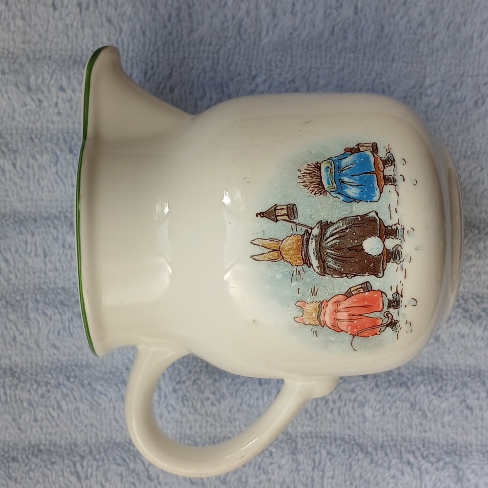 Villeroy & Boch Creamer Foxwood Tales Brian Paterson 3-1/2" 6 ounces Luxembourg